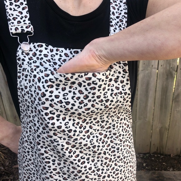 NWOT Kendall & Kylie leopard denim overall mini dress. - Picture 4 of 8